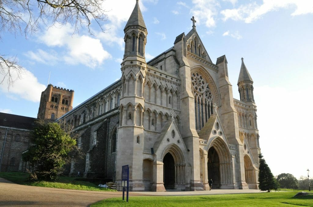 St Albans Abbey Cathedral Deep Clean and Seal Prestige Commercial St Albans Abbey Cathedral Deep Clean and Seal Prestige Commercial